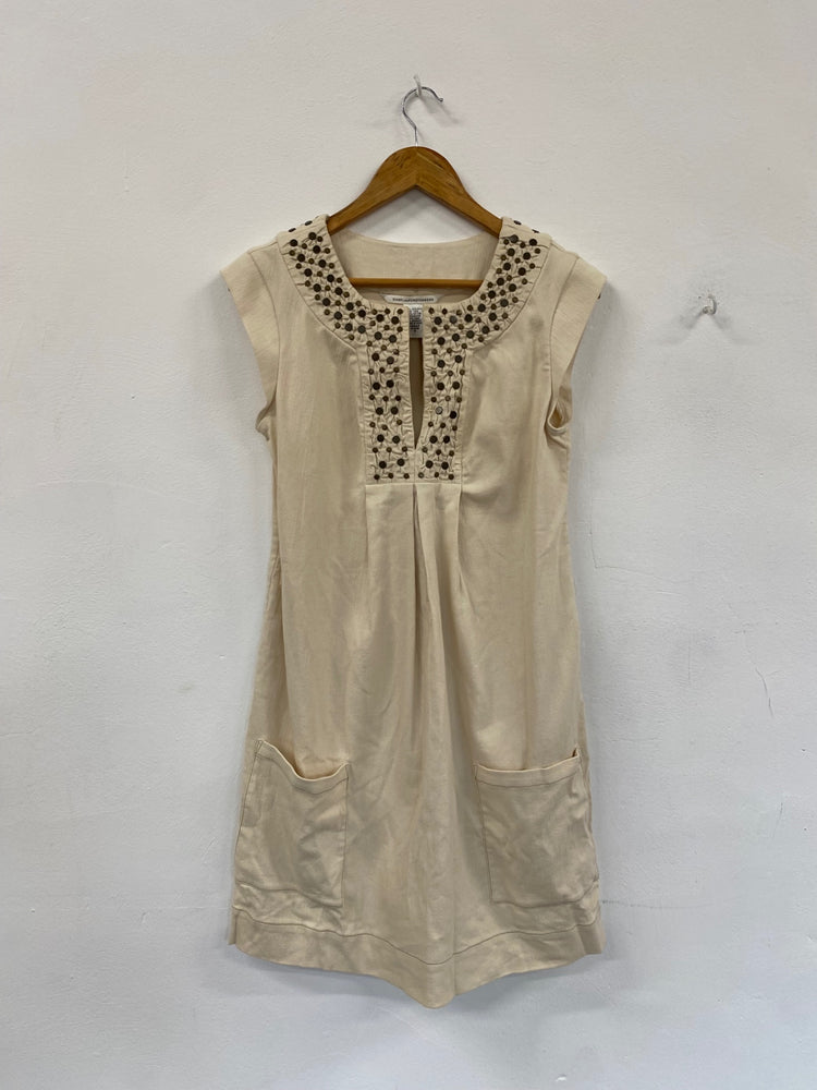 Fabulous Diane Von Furstenberg linen blend Dress UK12 Beige studded GM143
