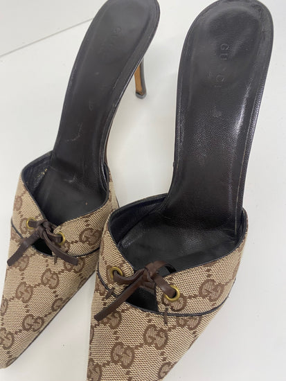 Fabulous Vintage Y2K Gucci Monogram Kitten heels Uk7.5 GM143