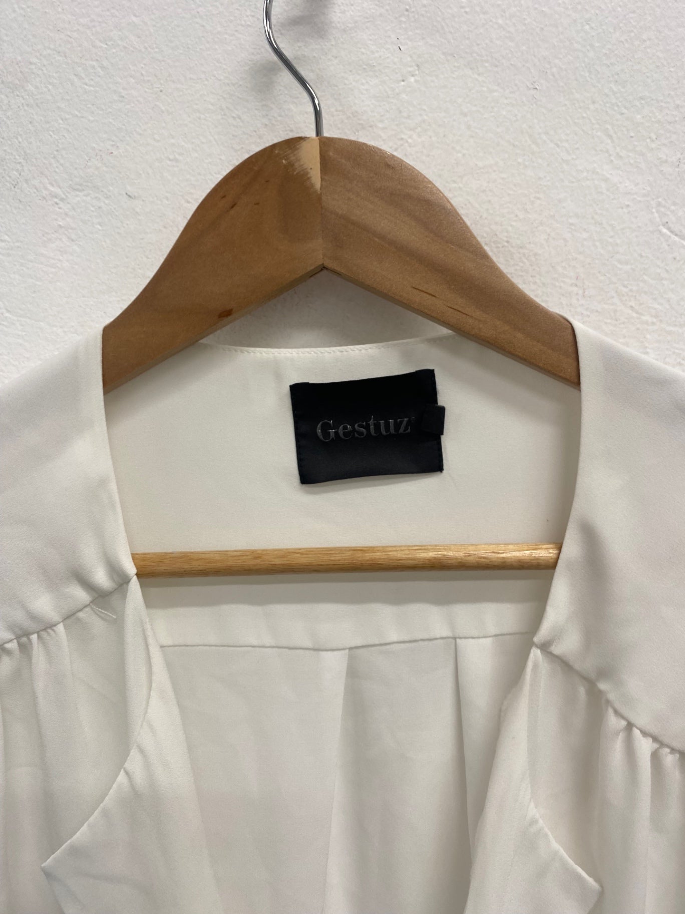 Fabulous Gestuz Blouse UK 14 Cream longline office GM143