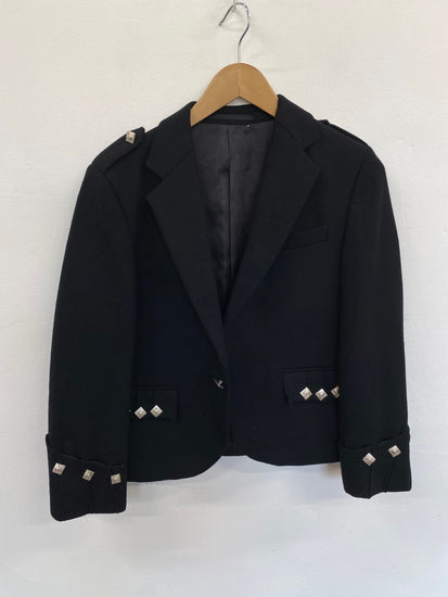 Fabulous FH The Tailoring Experience Prince Charlie Kilt Jacket  32 Black GM143