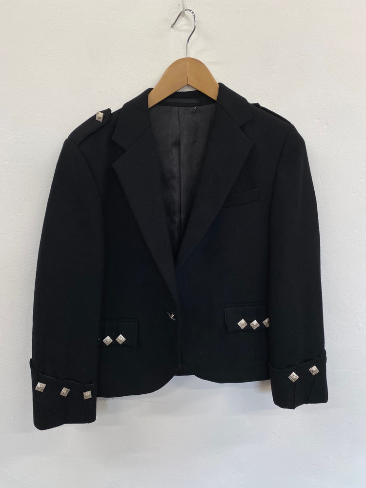 Fabulous FH The Tailoring Experience Prince Charlie Kilt Jacket  32 Black GM143