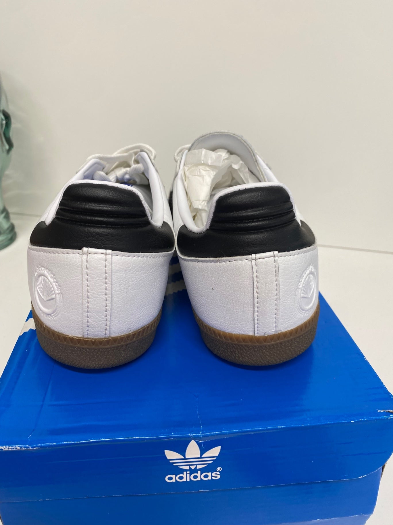 Fabulous adidas Samba  Sneakers Uk8 White & grey suede ZB458 