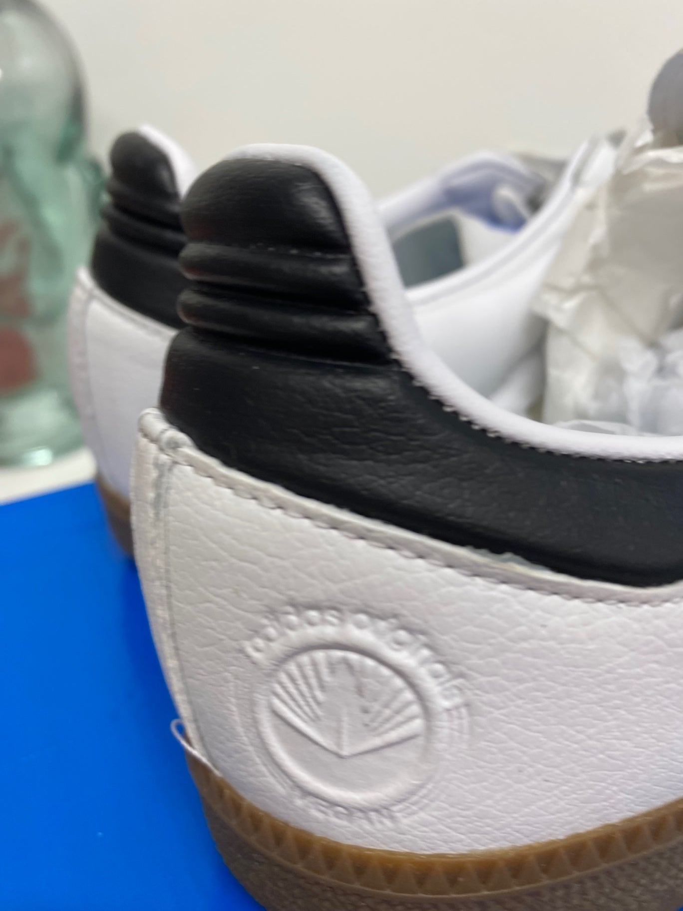 Fabulous adidas Samba  Sneakers Uk8 White & grey suede ZB458 