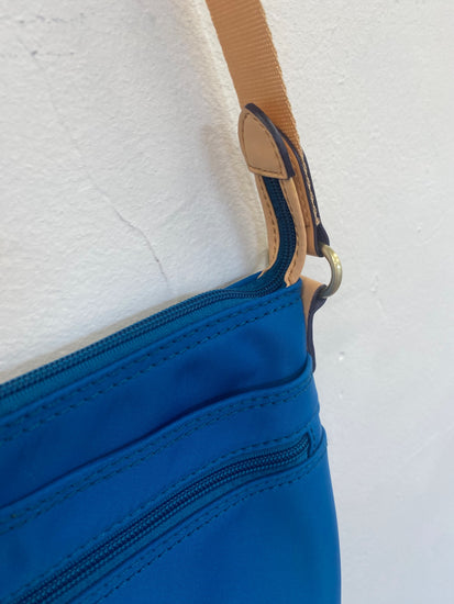 Fabulous Radley Pocket Essentials Bag M Turquoise Blue GC459