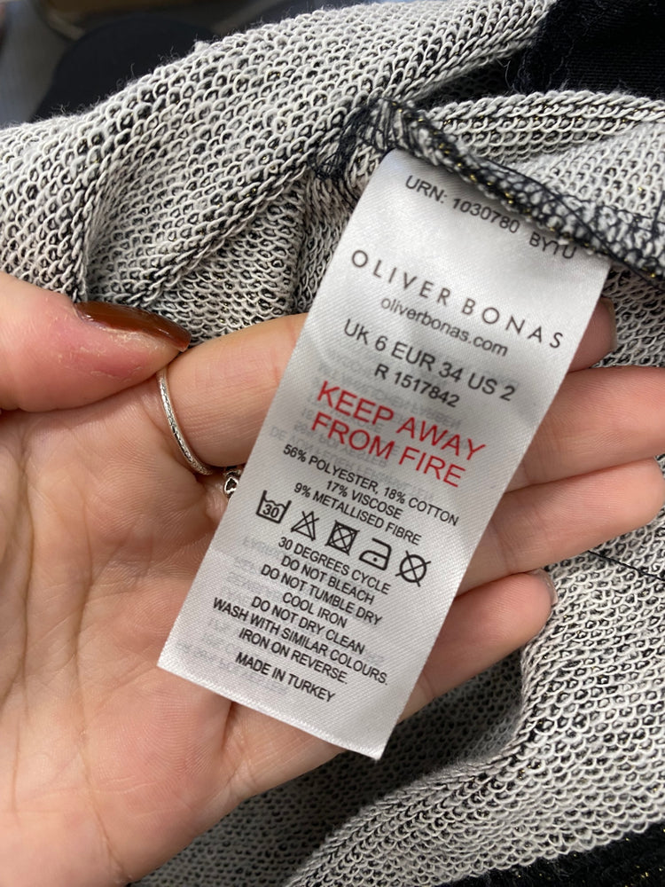 Fabulous Oliver Bonas Jumper mini Dress Uk 6 Black gold metallic SW461