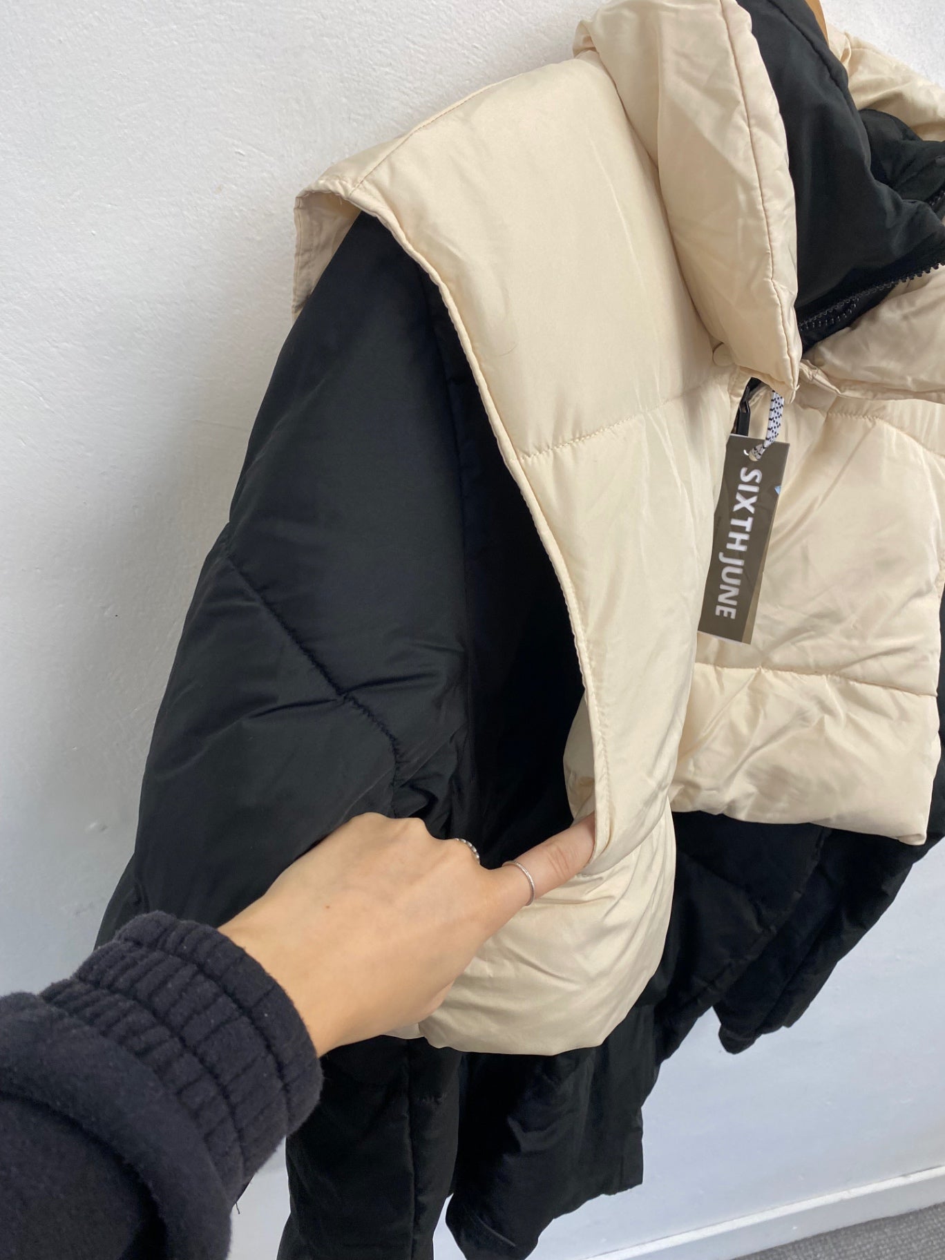 Fabulous SixthJune Puffer Jacket UK L Beige and Black