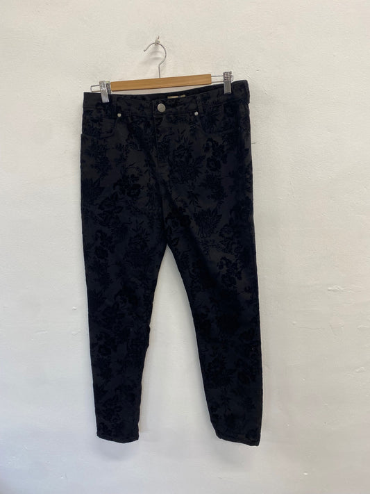 Fabulous Phase Eight Skinny trousers UK 14 Black rose JF463
