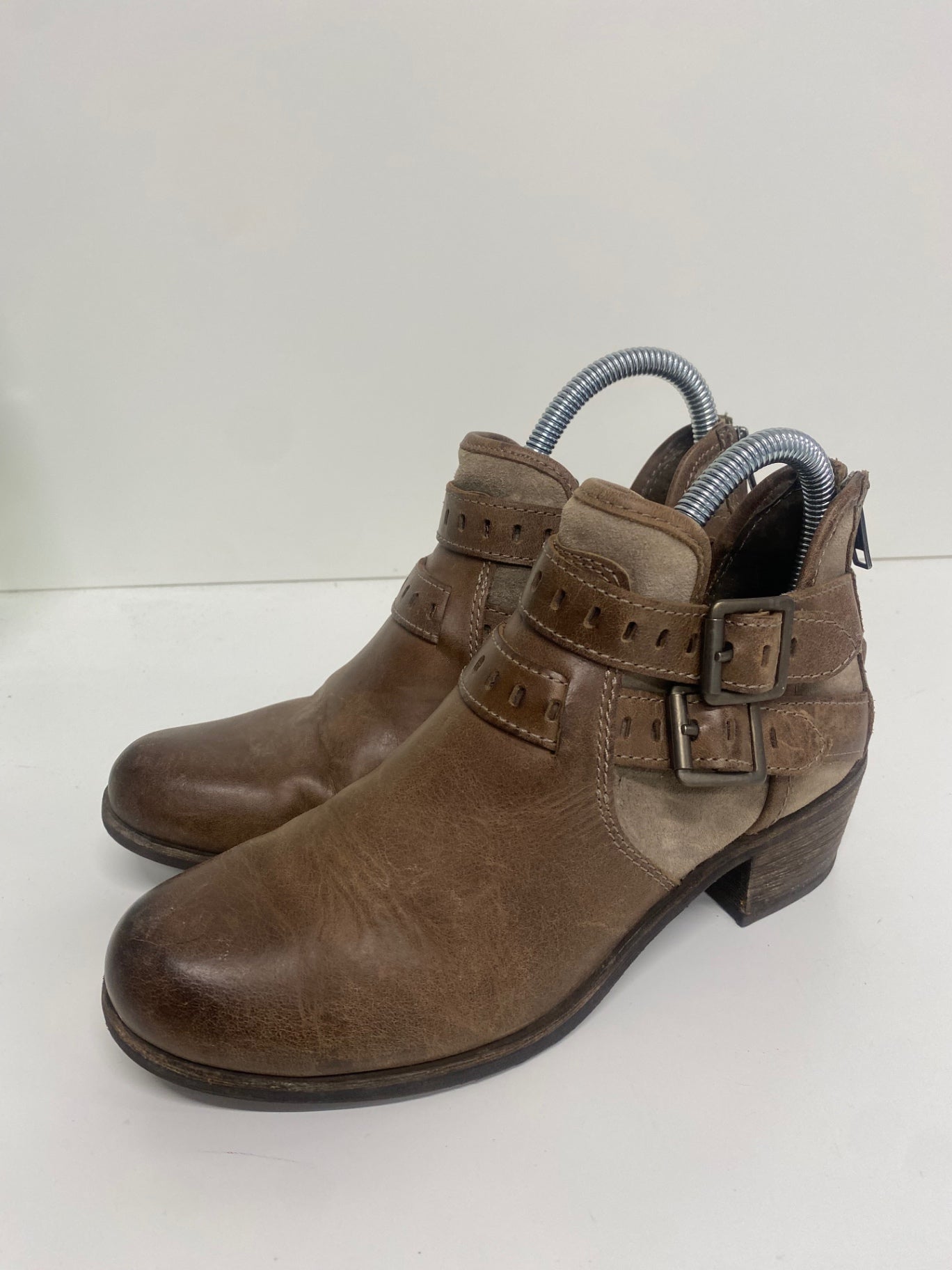 Fabulous UGG Patsy ankle strap western Boots UK4.5 Brown TG465