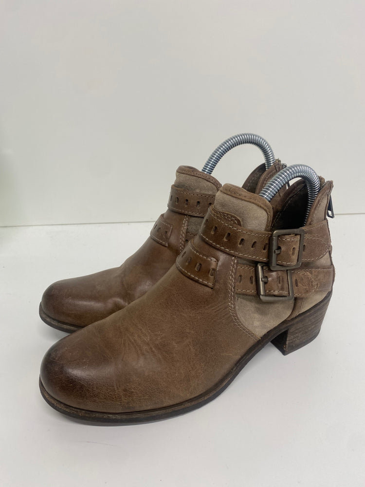 Fabulous UGG Patsy ankle strap western Boots UK4.5 Brown TG465