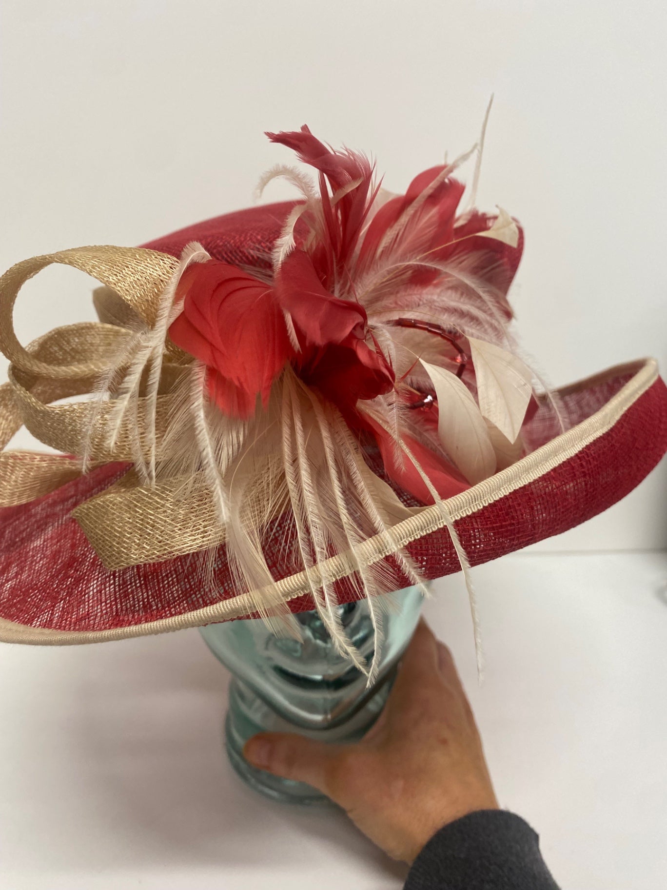 Fabulous Jacques Vert floral Occasion Hat One size Red & beige AS466