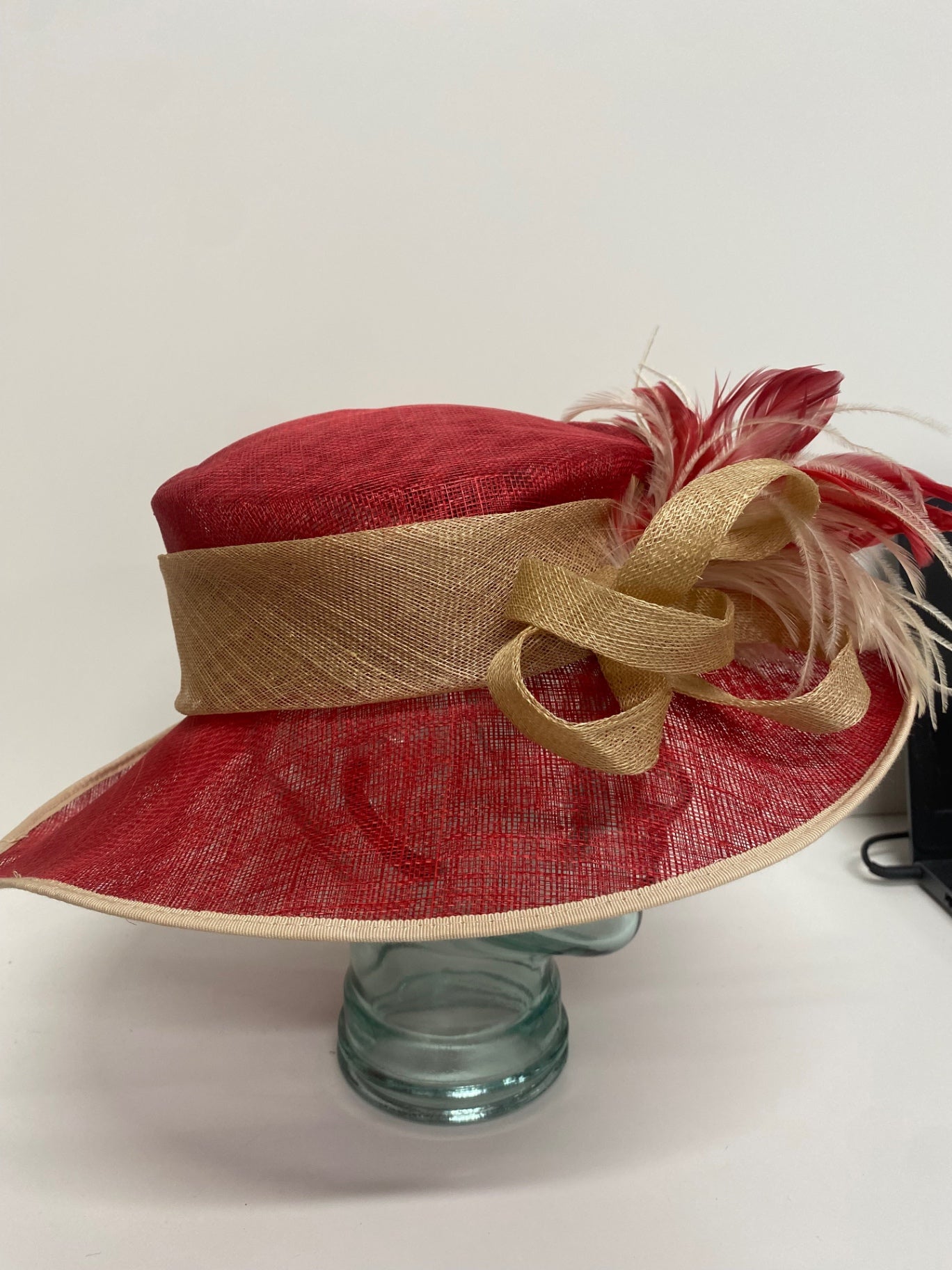 Fabulous Jacques Vert floral Occasion Hat One size Red & beige AS466