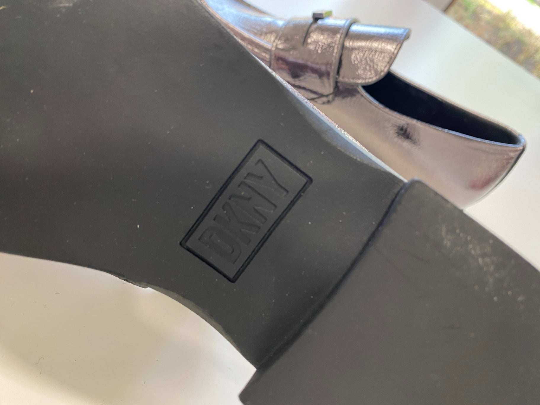 Fabulous DKNY ivette Loafers UK 5 Metallic Silver SM467