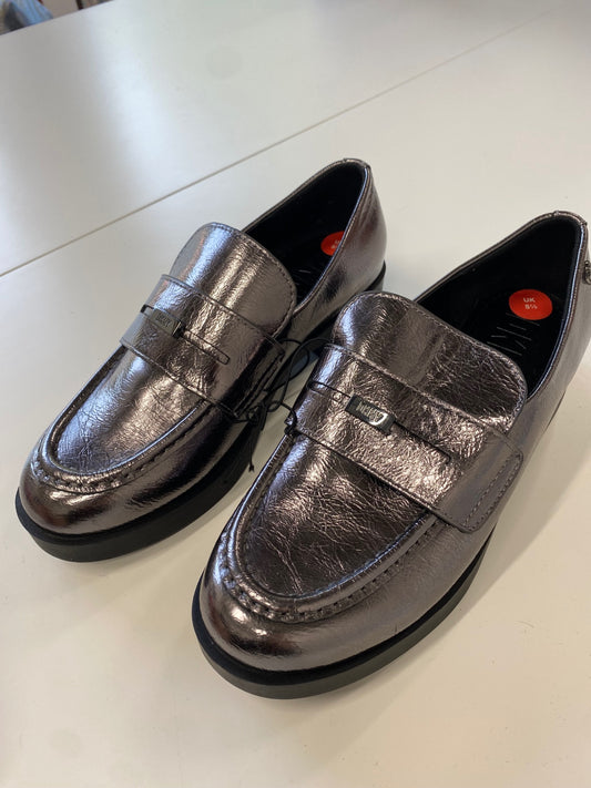 Fabulous DKNY ivette Loafers UK 5 Metallic Silver SM467