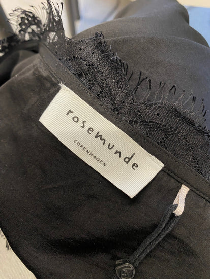 Fabulous rosemunde Copenhagen Blouse UK 14 Black lace trim EP468