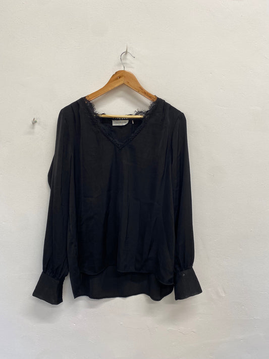 Fabulous rosemunde Copenhagen Blouse UK 14 Black lace trim EP468