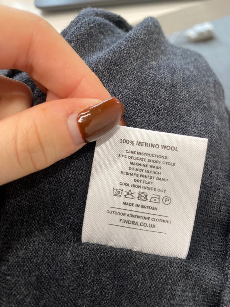 Fabulous Findra merino wool Jumper UK S Grey KH001
