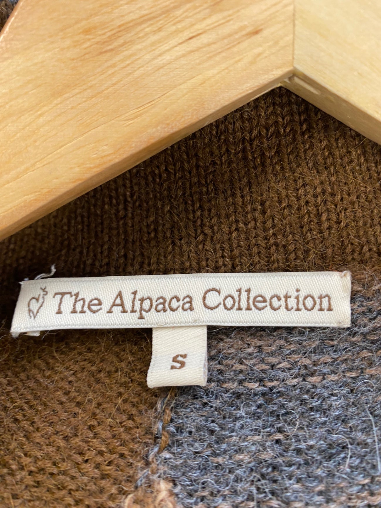 Fabulous The Alpaca Collection Cardigan browns UkS JC470