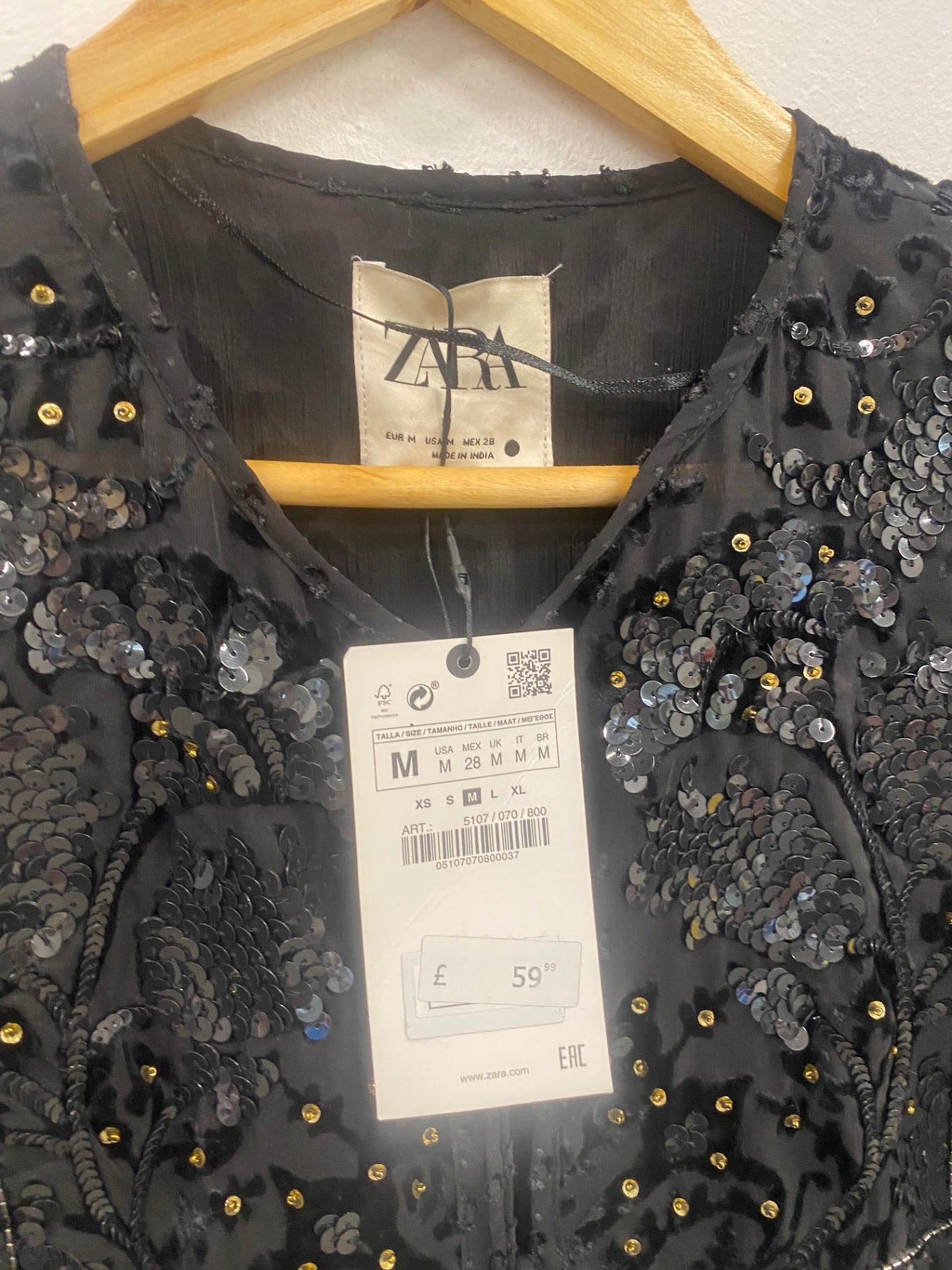 Fabulous Zara sequin open top jacket UkM Black Semi sheer KB474