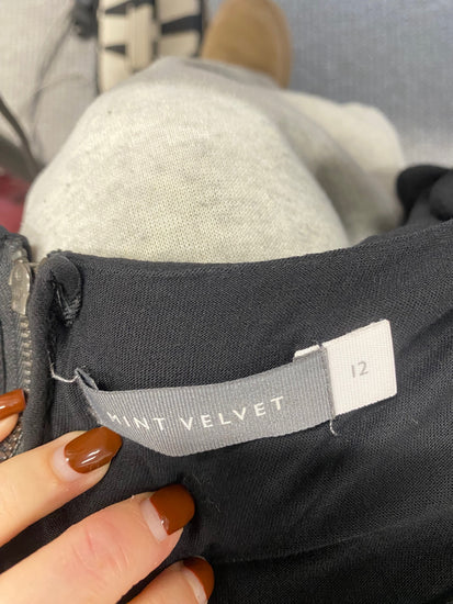 Fabulous Mint Velvet Midi Dress pleated peplum UK 12 Black abstract KM475