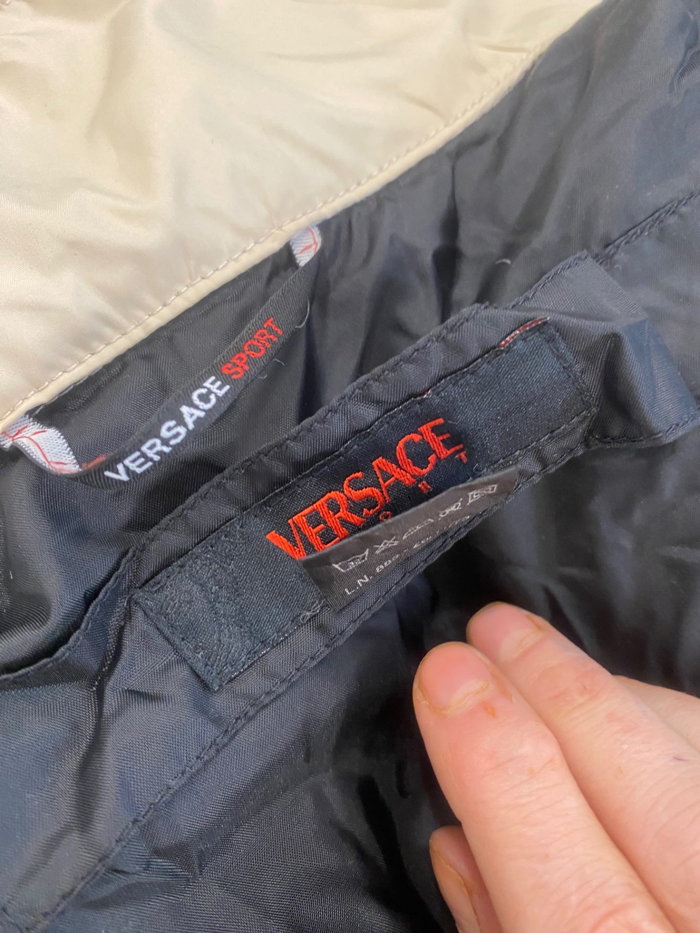 Fabulous vintage Y2K Versace Sport Puffer Coat UK12 Beige Apres GM143