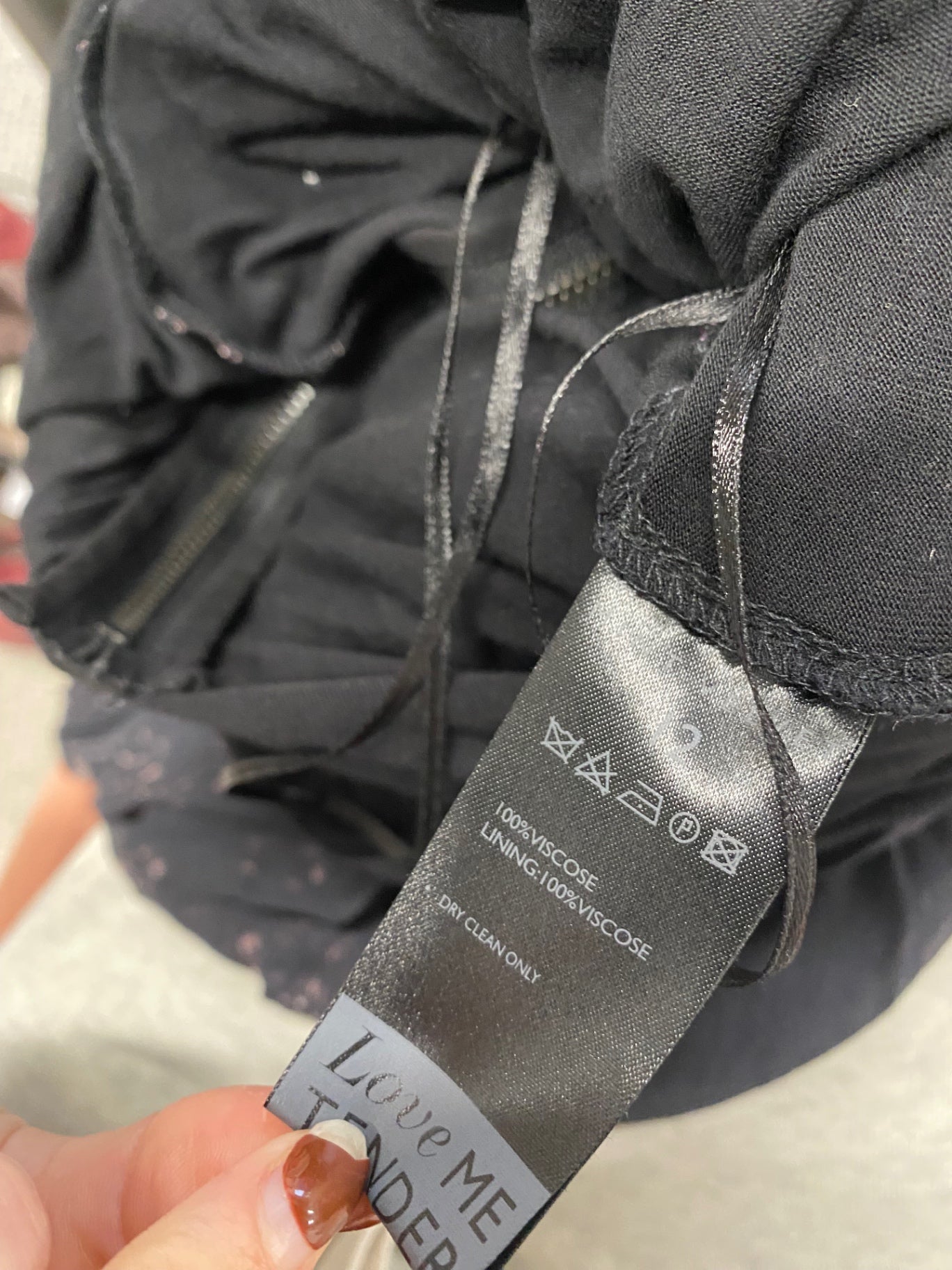 Fabulous Mint Velvet Midi Dress pleated peplum UK 12 Black abstract KM475