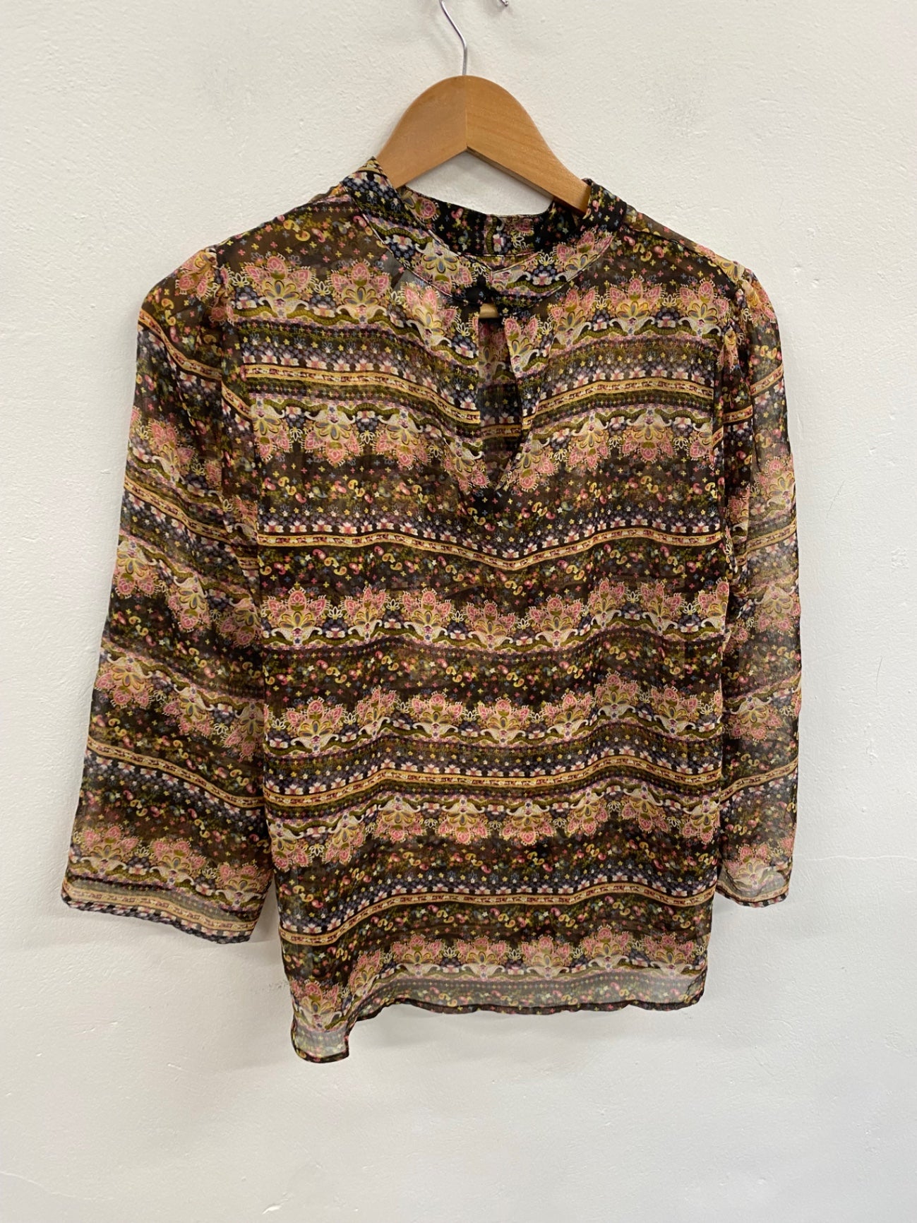 Fabulous Saint Tropez semi sheer floral Blouse UKS Multicolor