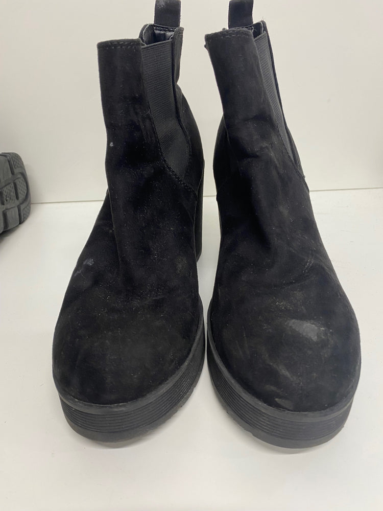 Fabulous Papaya Ankle Boots UK6 Black faux Suede MS479