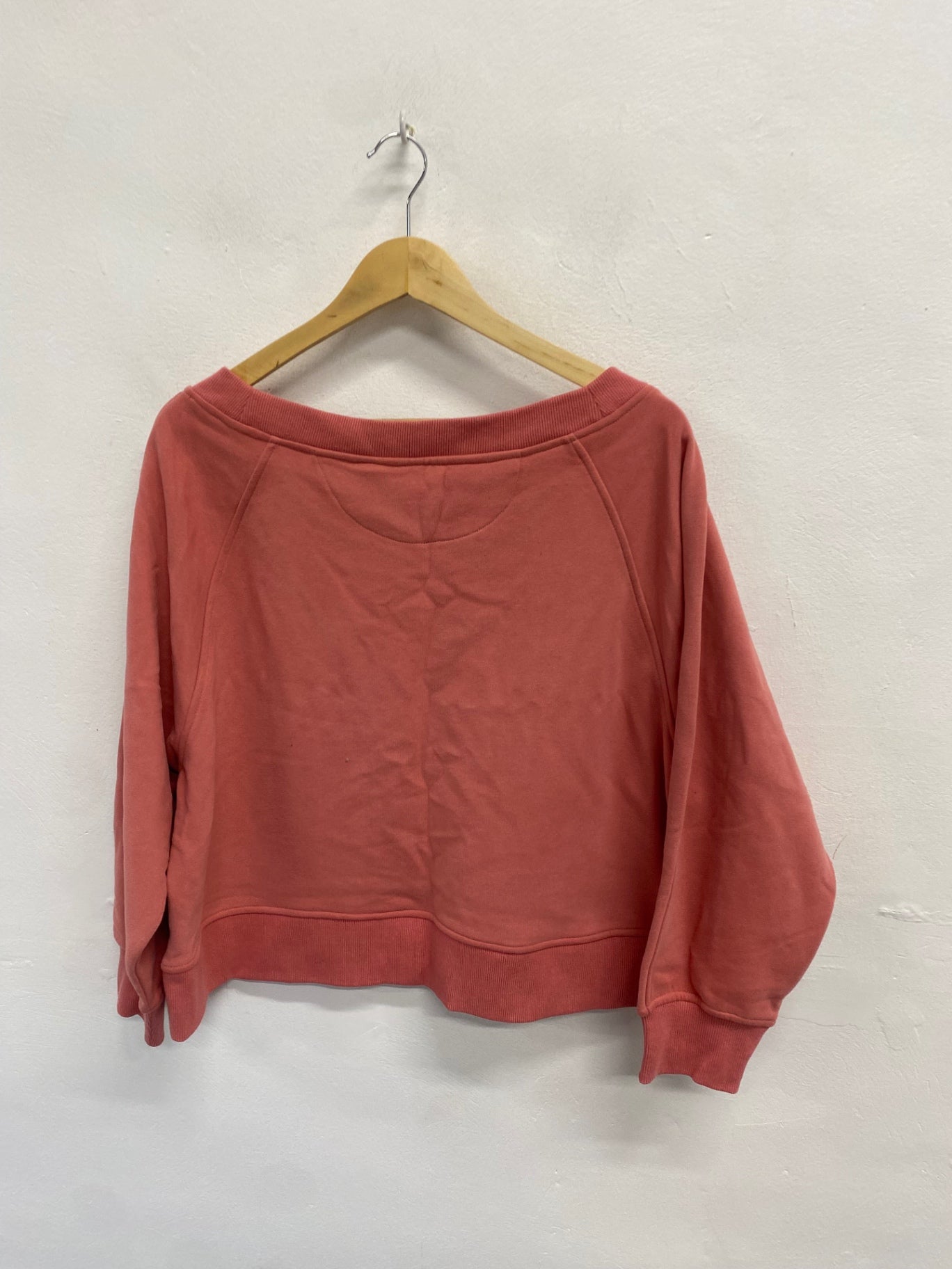 Fabulous Oliver Bonas crop sweat slouch Sweater UK M Coral KG480
