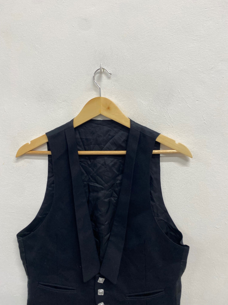 Fabulous traditional waistcoat teenager Prince Charlie ex hire 3 button UK 36 long Black