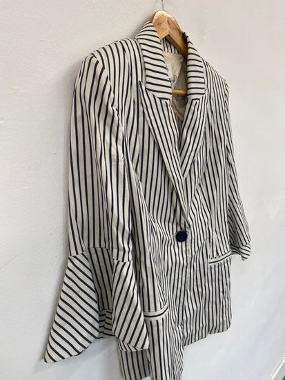 Fabulous Cabi flared sleeve pinstripe Blazer Uk8 Cream EW004