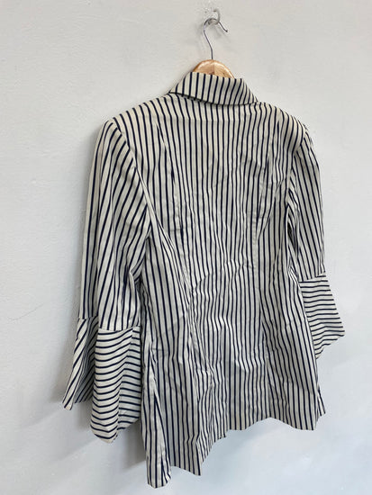 Fabulous Cabi flared sleeve pinstripe Blazer Uk8 Cream EW004