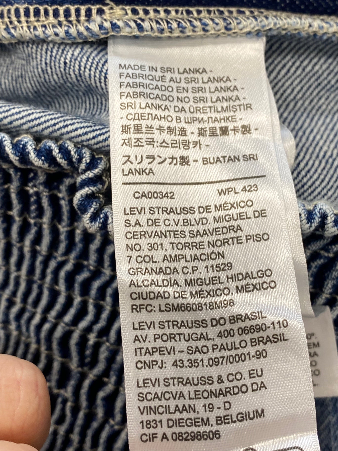 Fabulous Levi's Crop Top UK M Blue denim flare sleeve CP002