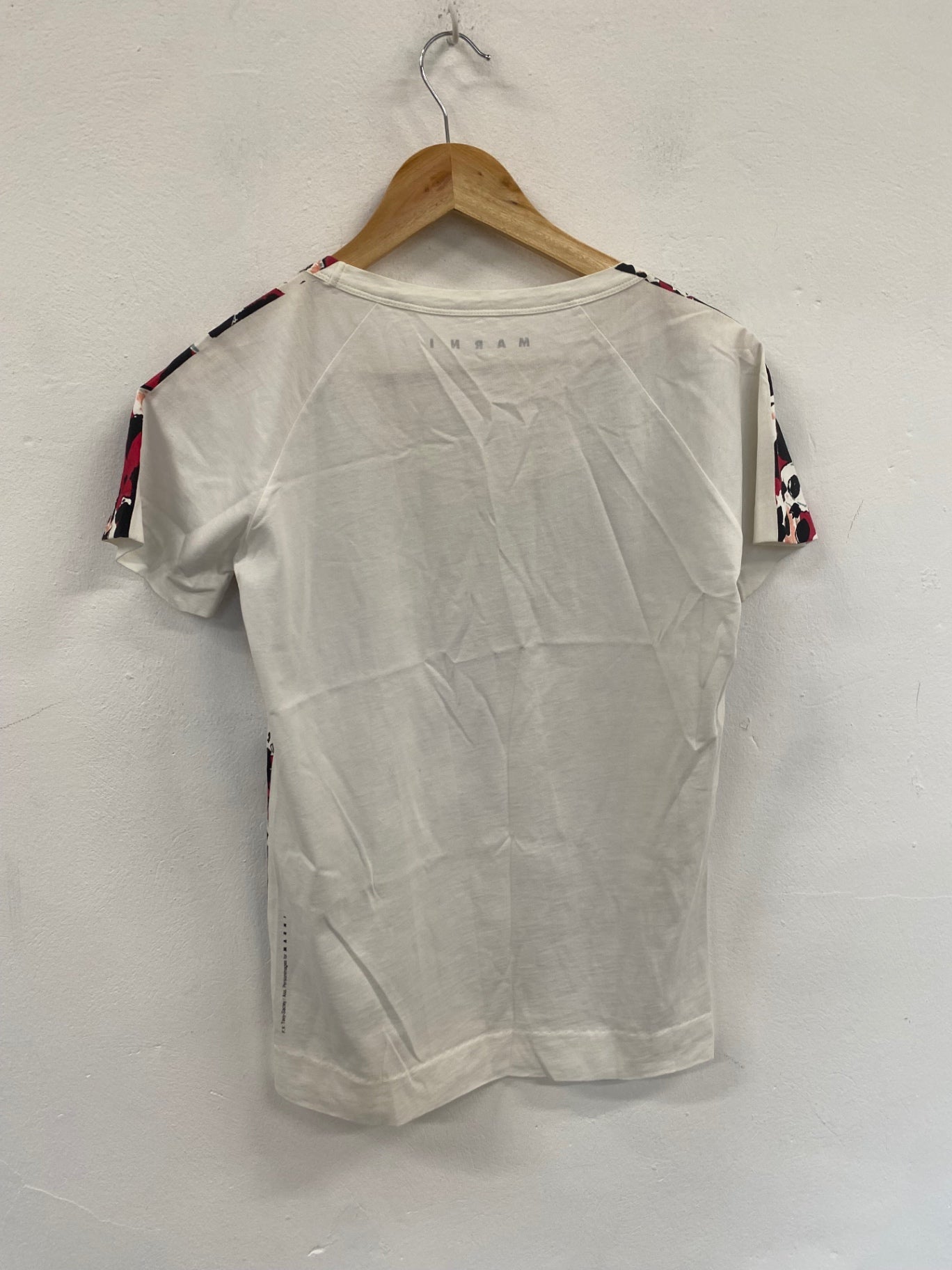 Fabulous Marni Tavi Sacley T-Shirt Red floral pattern UK10 CP002