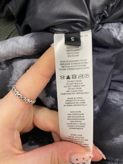 Fabulous Paul Smith Puffer Jacket UK S Black grey animal YS486