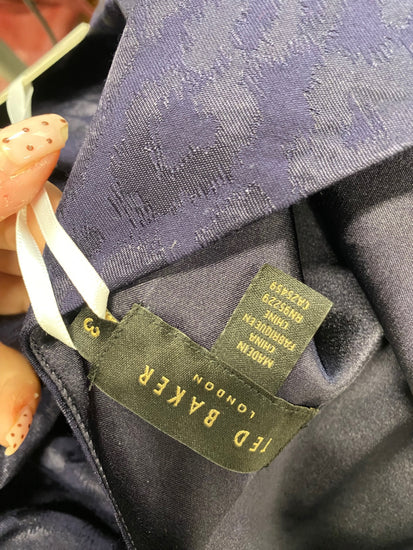 Fabulous Ted Baker evening zoeii Midi Dress UK 12 Navy jaquard GM485