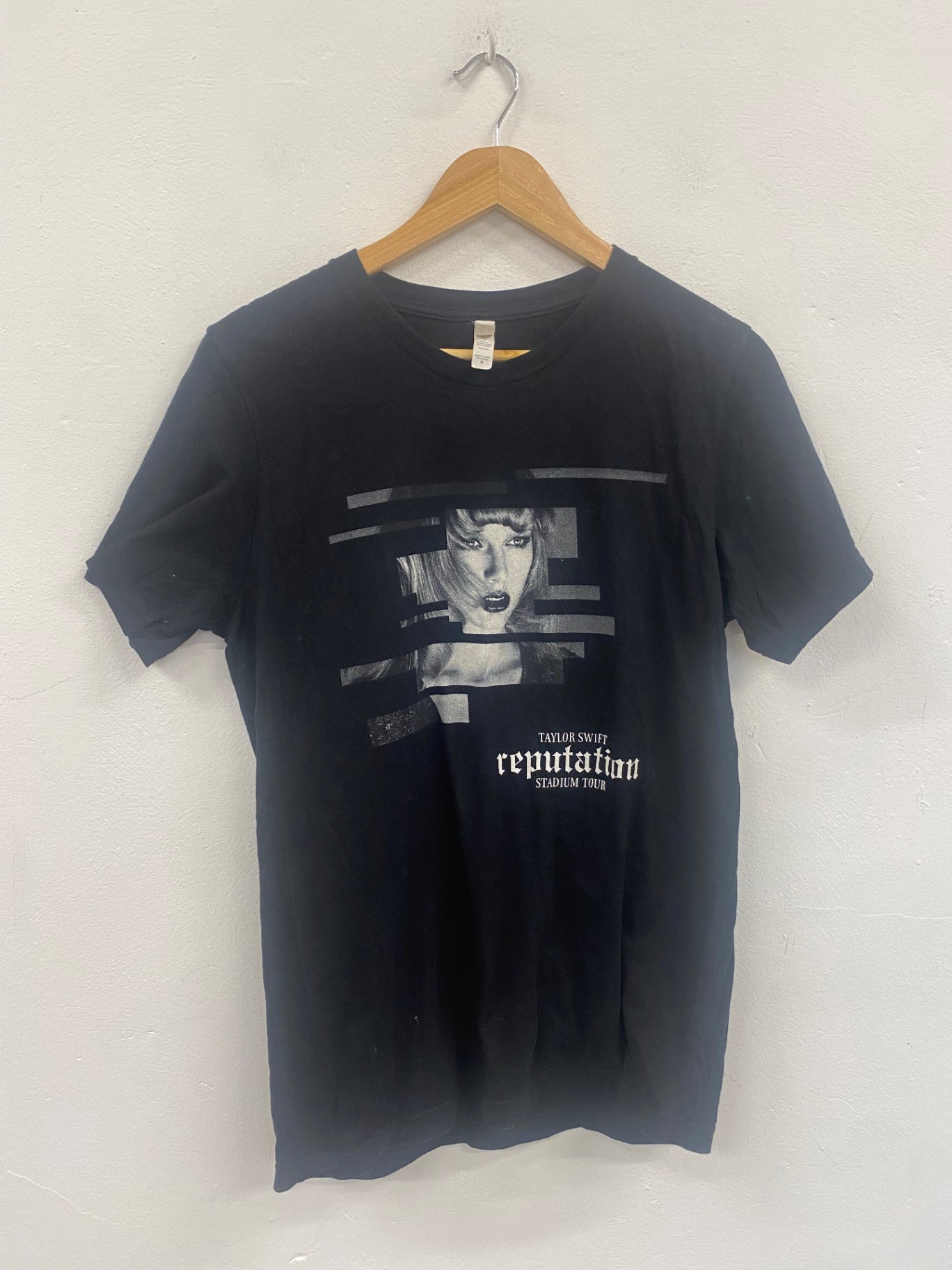 Fabulous Taylor Swift 2018 Reputation tour T-Shirt M Black GM485