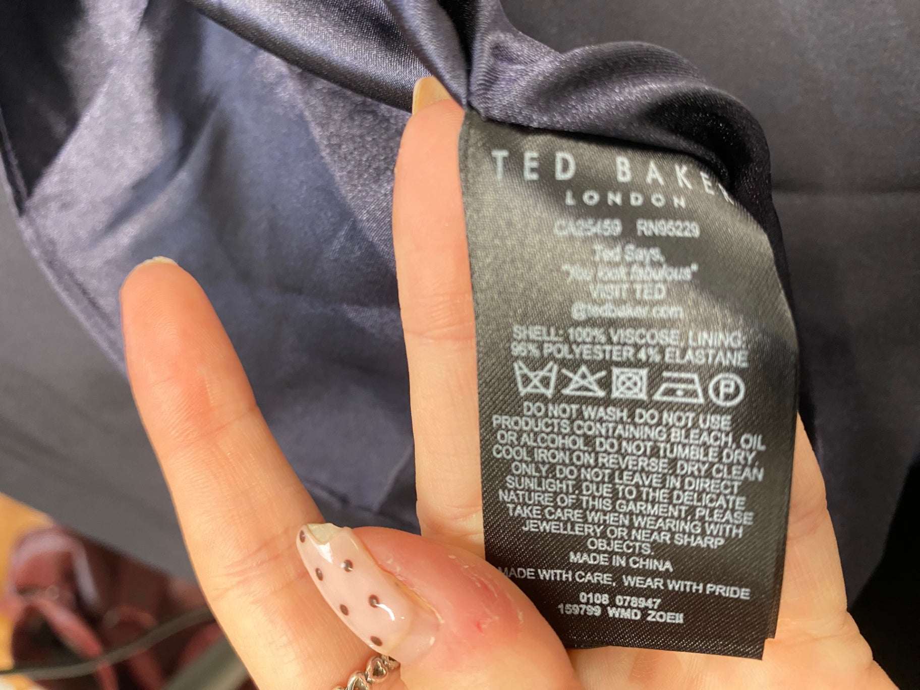 Fabulous Ted Baker evening zoeii Midi Dress UK 12 Navy jaquard GM485