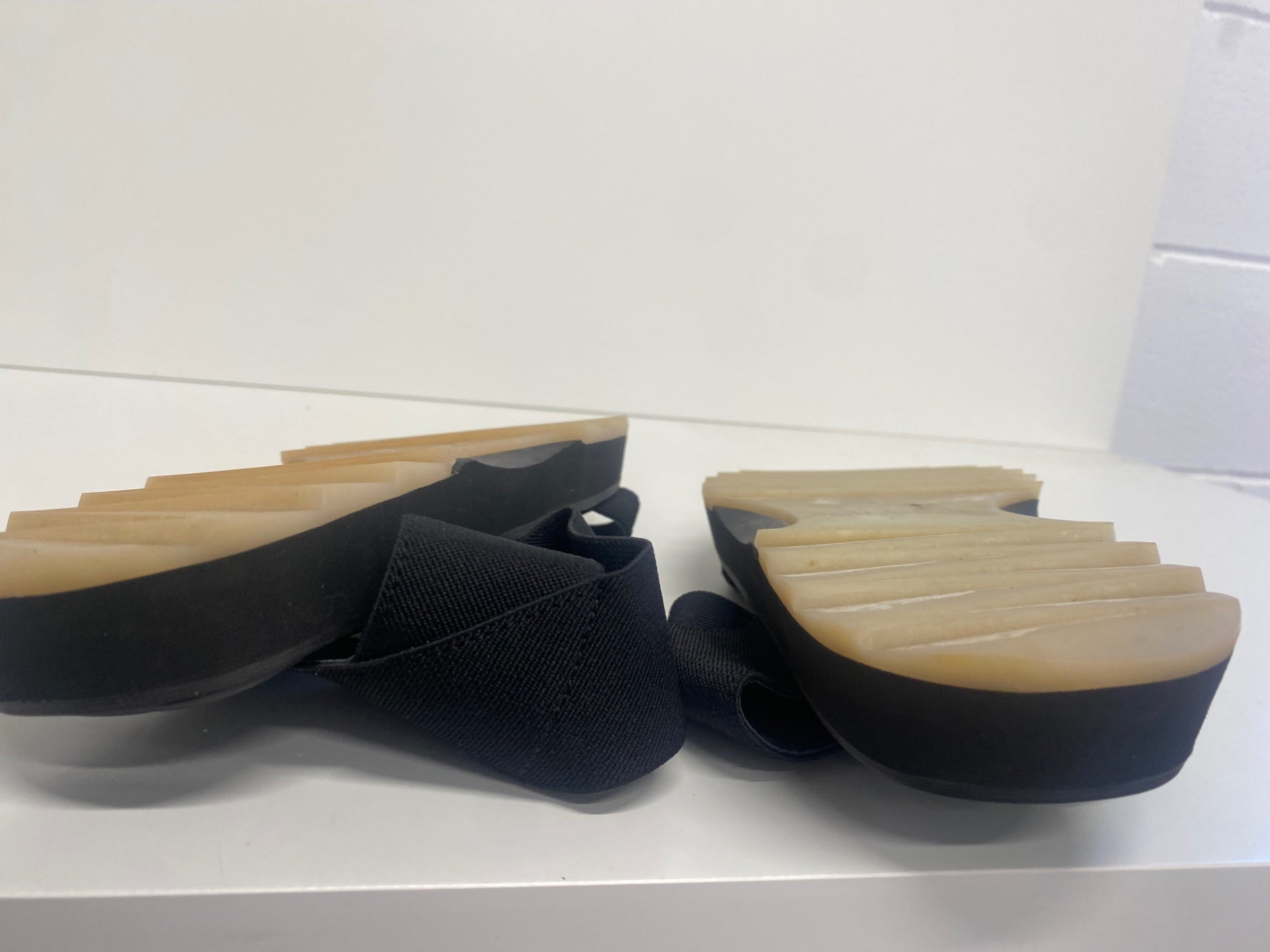 Fabulous EMU Australia ergonomic Sandals UK6.5 Black uSA 8 SR006