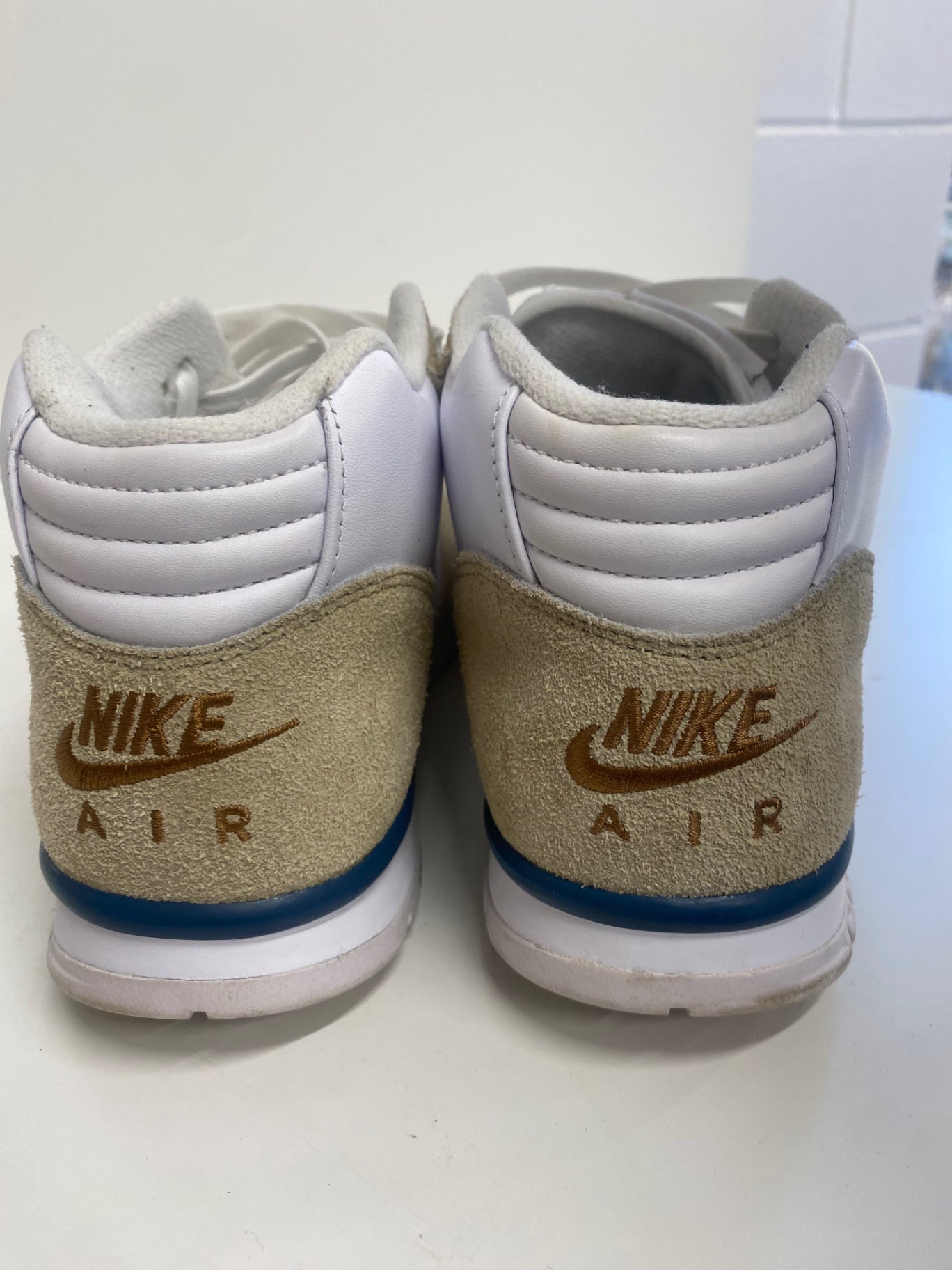 Fabulous Nike Air Trainer 1 Sneakers UK8 Brown Ale SM487