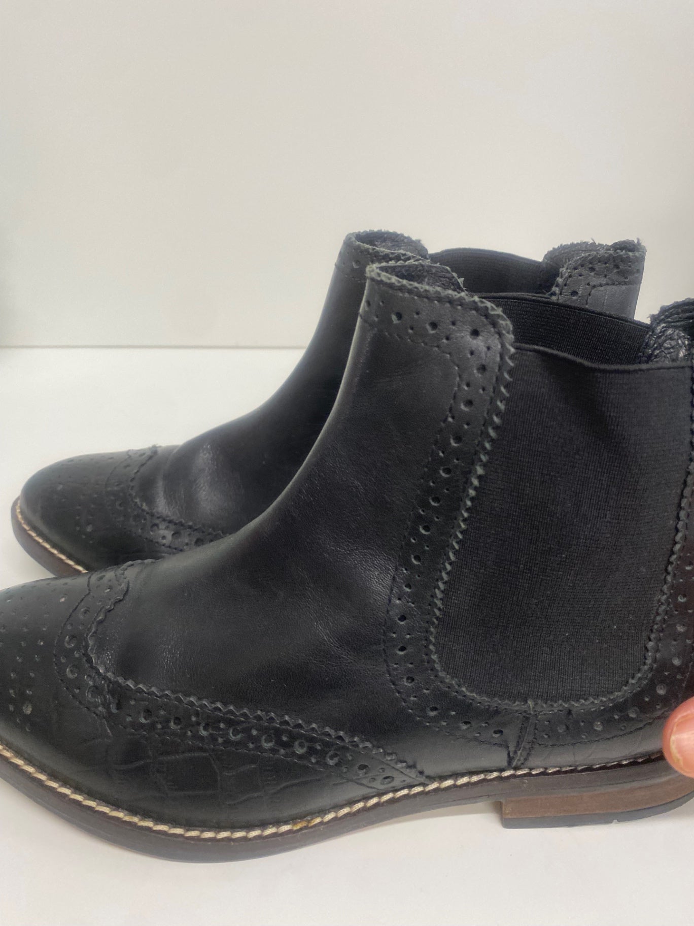 Fabulous Dune Brogued Leather ankle Boots UK5 Black Classic AC488