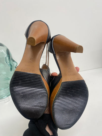 Fabulous Hobbs tooled leather heels Shoes UK4 Black & Tan T bar AC488