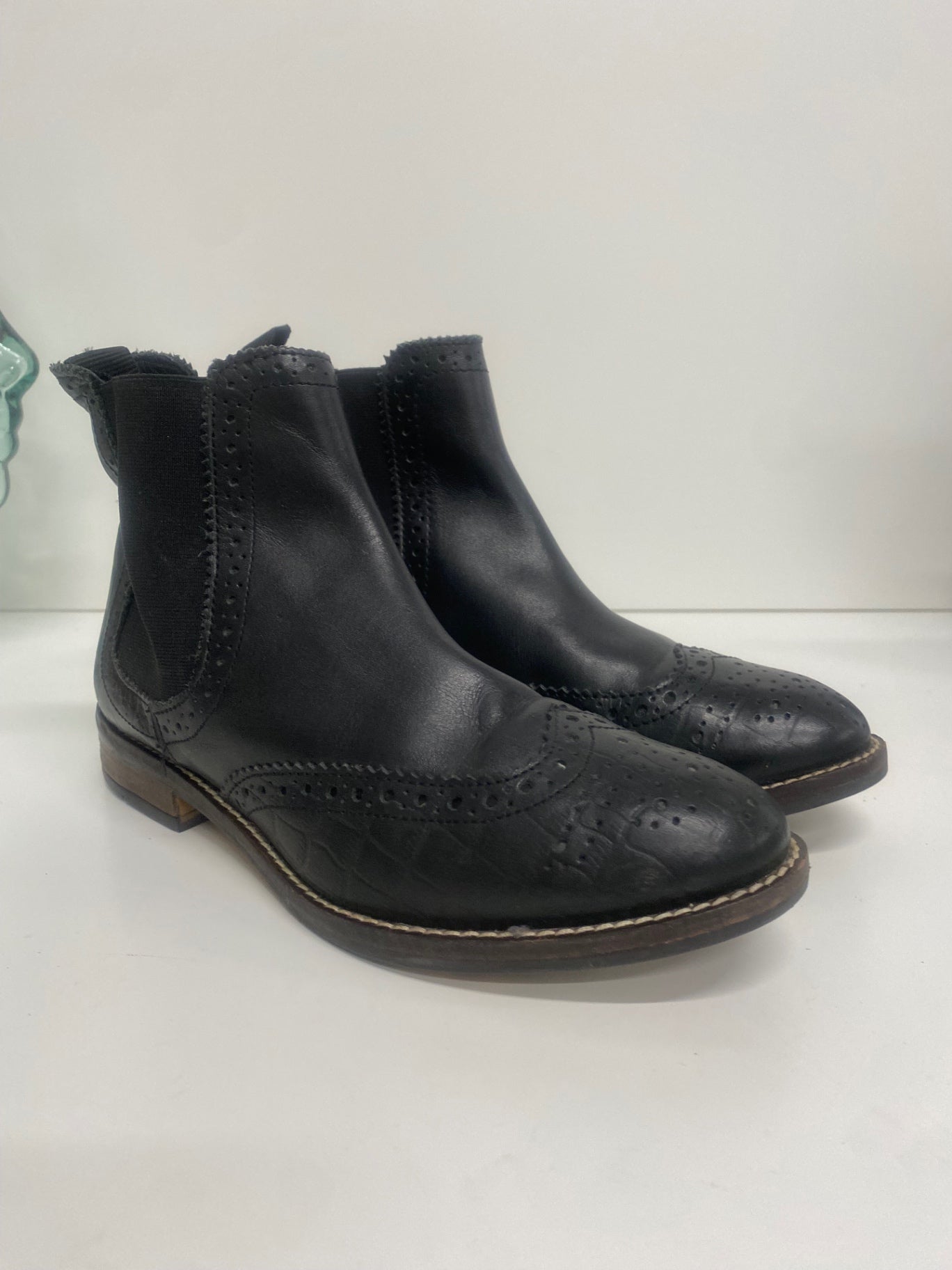 Fabulous Dune Brogued Leather ankle Boots UK5 Black Classic AC488