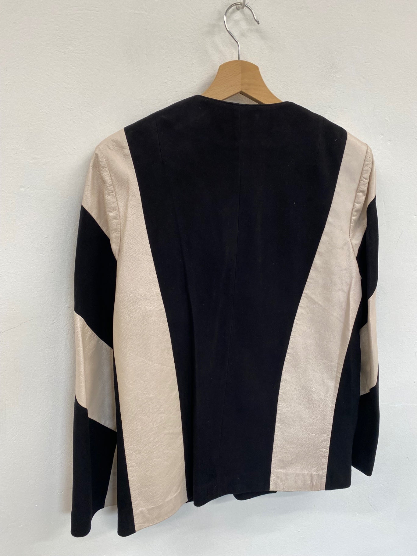 Fabulous CaBi 1980’s dynasty leather suede Rare Blazer Uk10 Beige & Black LS490