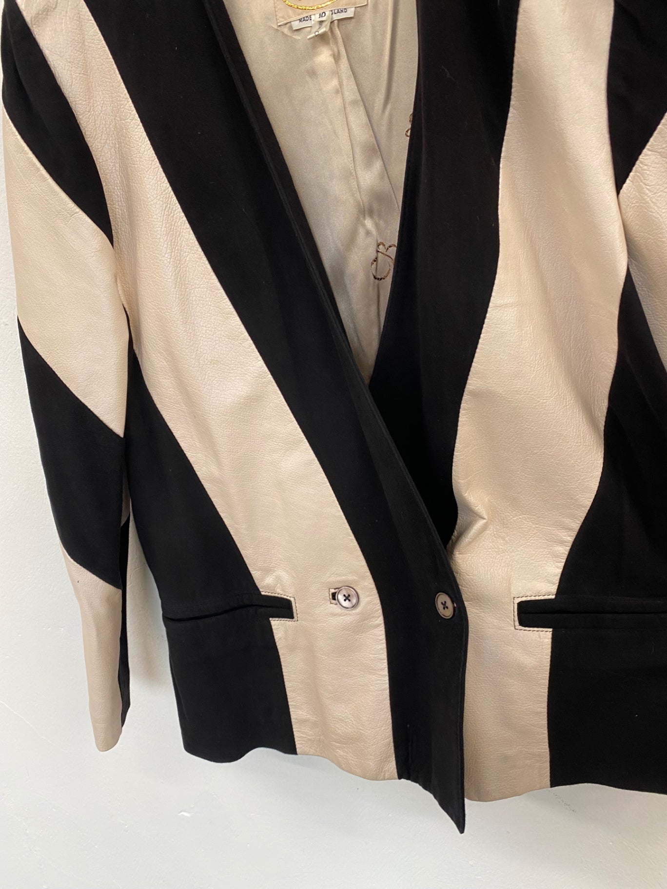 Fabulous CaBi 1980’s dynasty leather suede Rare Blazer Uk10 Beige & Black LS490
