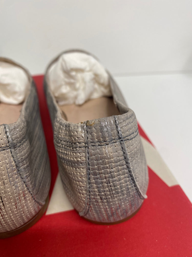 Fabulous Hispanitas shimmer beige leather Loafers UK5 LS490