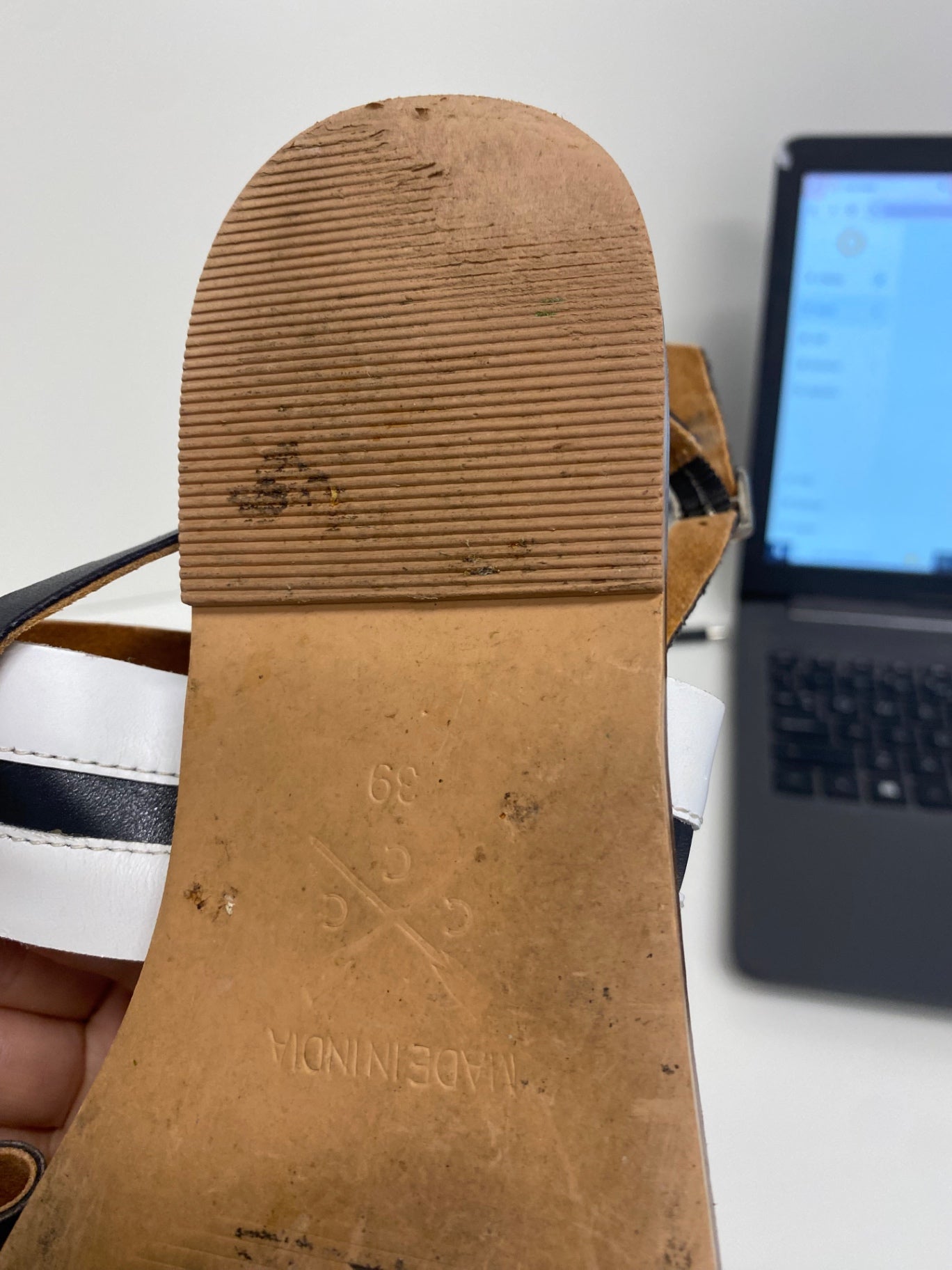 Fabulous Crew clothing company leather traditional Sandals UK6 Black & white VG491