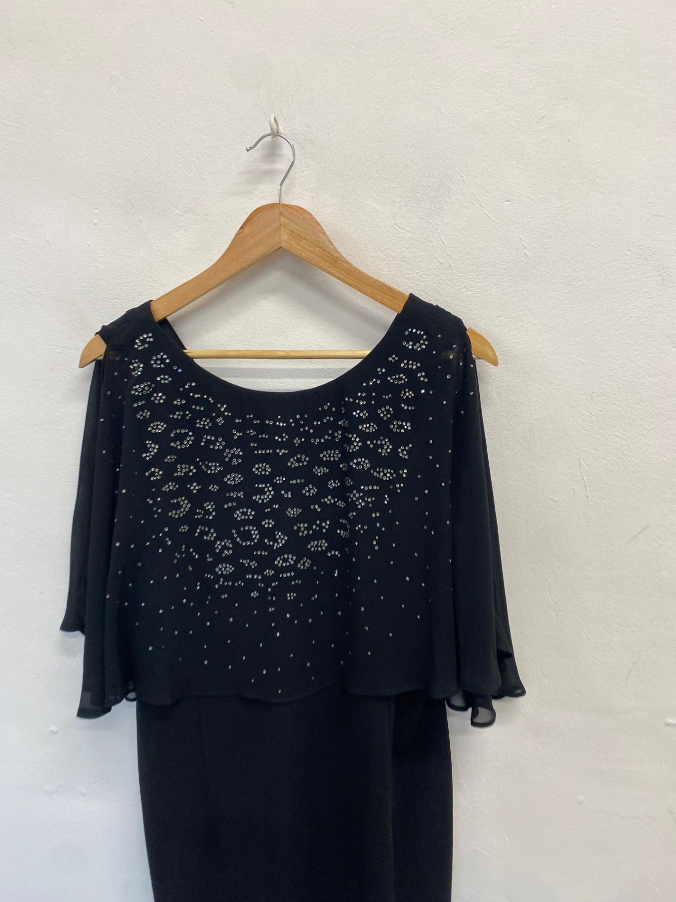 Fabulous Wallis Evening Dress cape UK 14 Black sequin VG491