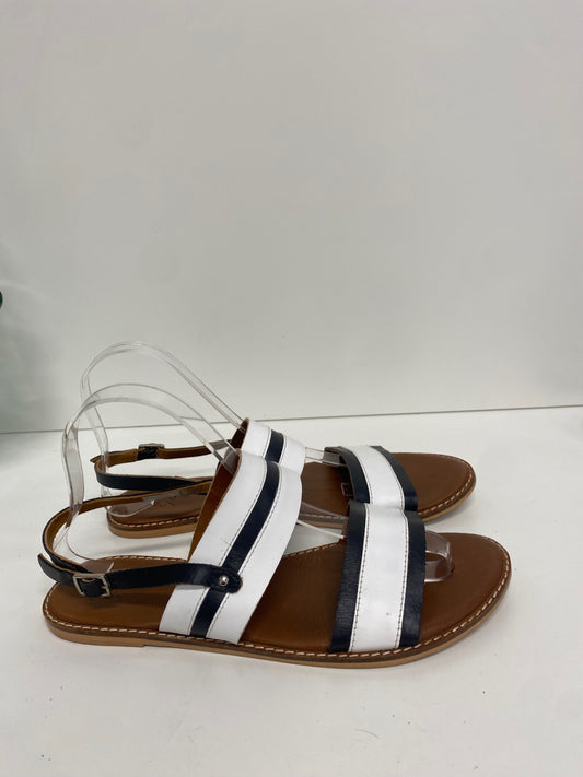 Fabulous Crew clothing company leather traditional Sandals UK6 Black & white VG491