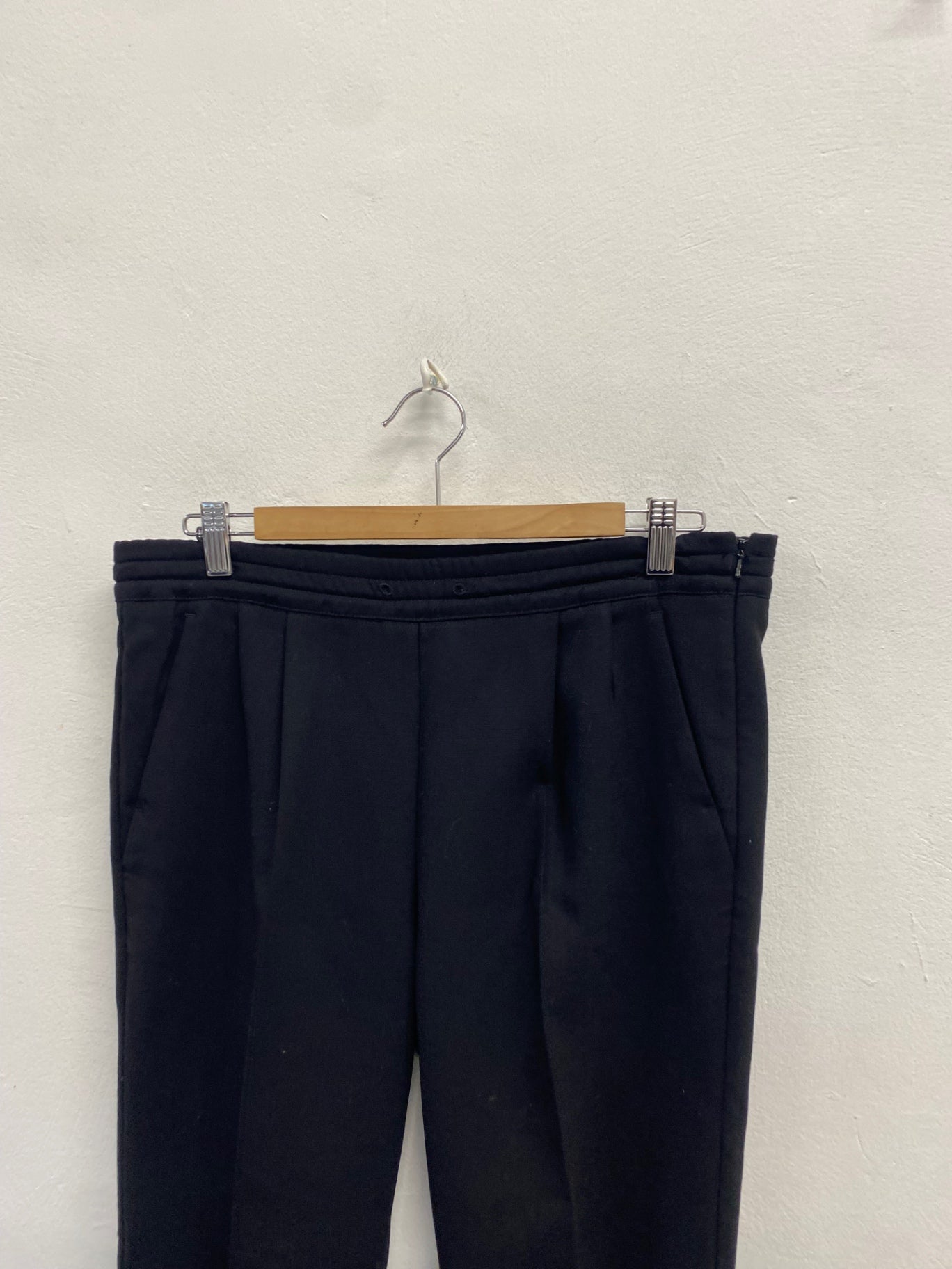 Fabulous Max Mara Formal Cropped trousers UK 12 Black SH493
