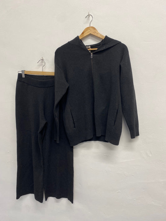 Fabulous OYSHO Tracksuit UK S Dark grey knit UK S SH493